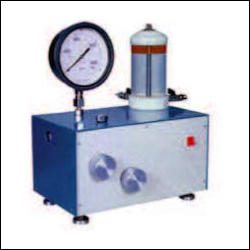DEAD WEIGHT TYPE OIL & WATER CONSTANT PRESSURE SYSTEM